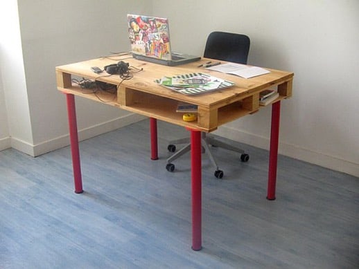 creative desk made from pallets